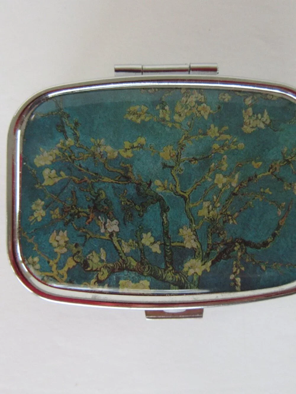 Pill box with mirror - 2 sections - floral print - Mid Century Revival